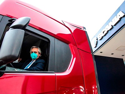 El presidente de la Nación visitó la planta de Scania en Tucumán